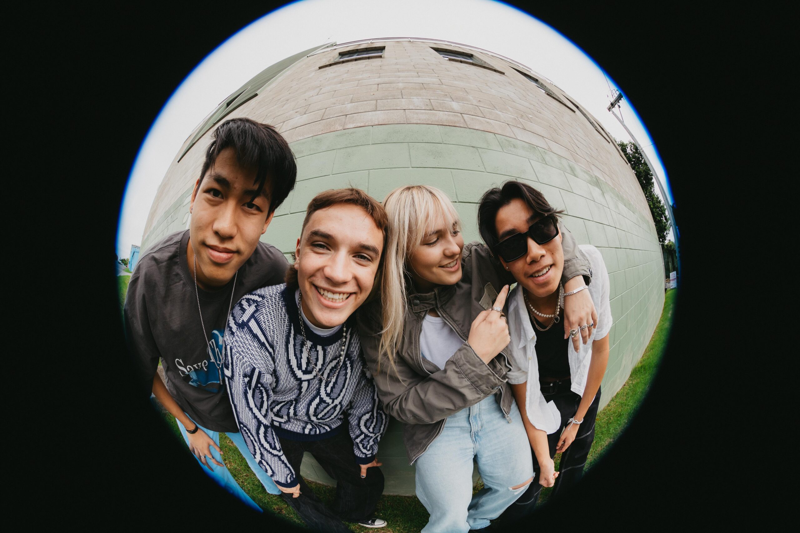 Coast Arcade: El ascenso de una banda joven y prometedora